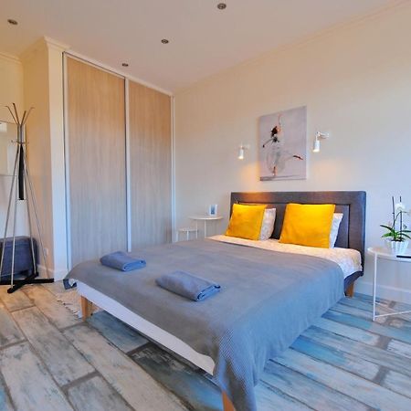 Gertrudes Residence Stay In Light-Filled Studio Apartment In Central Riga Exteriér fotografie